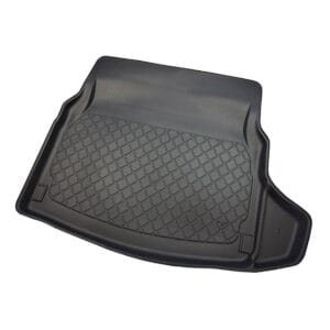 Гумирана стелка за багажник за Mercedes C-Class W205 (2014+) Sedan back seat leaning forward (foldable); right wing removable for models with net