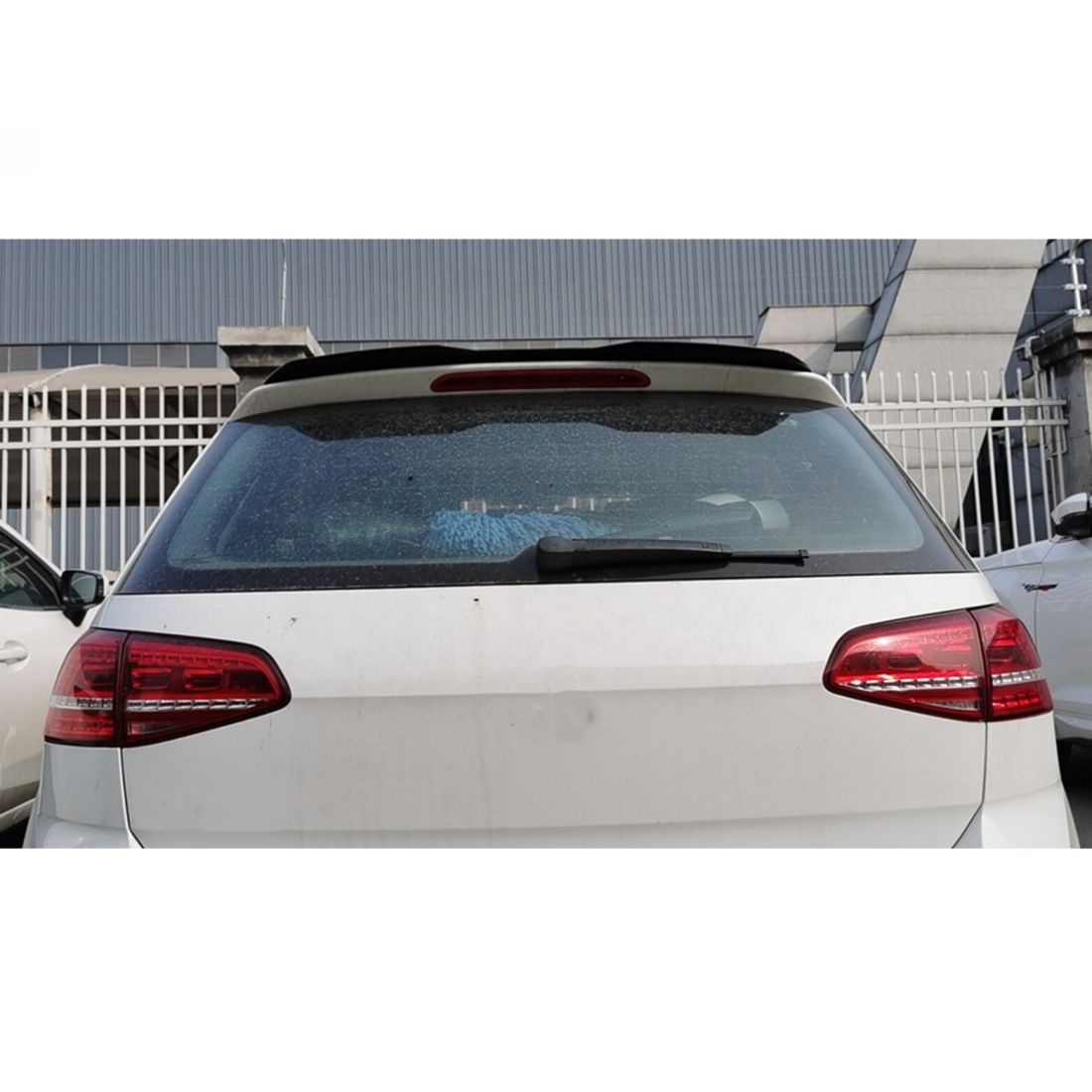 Спойлер антикрило за Volkswagen Golf 6 / Golf 7 - черен гланц - Image 2