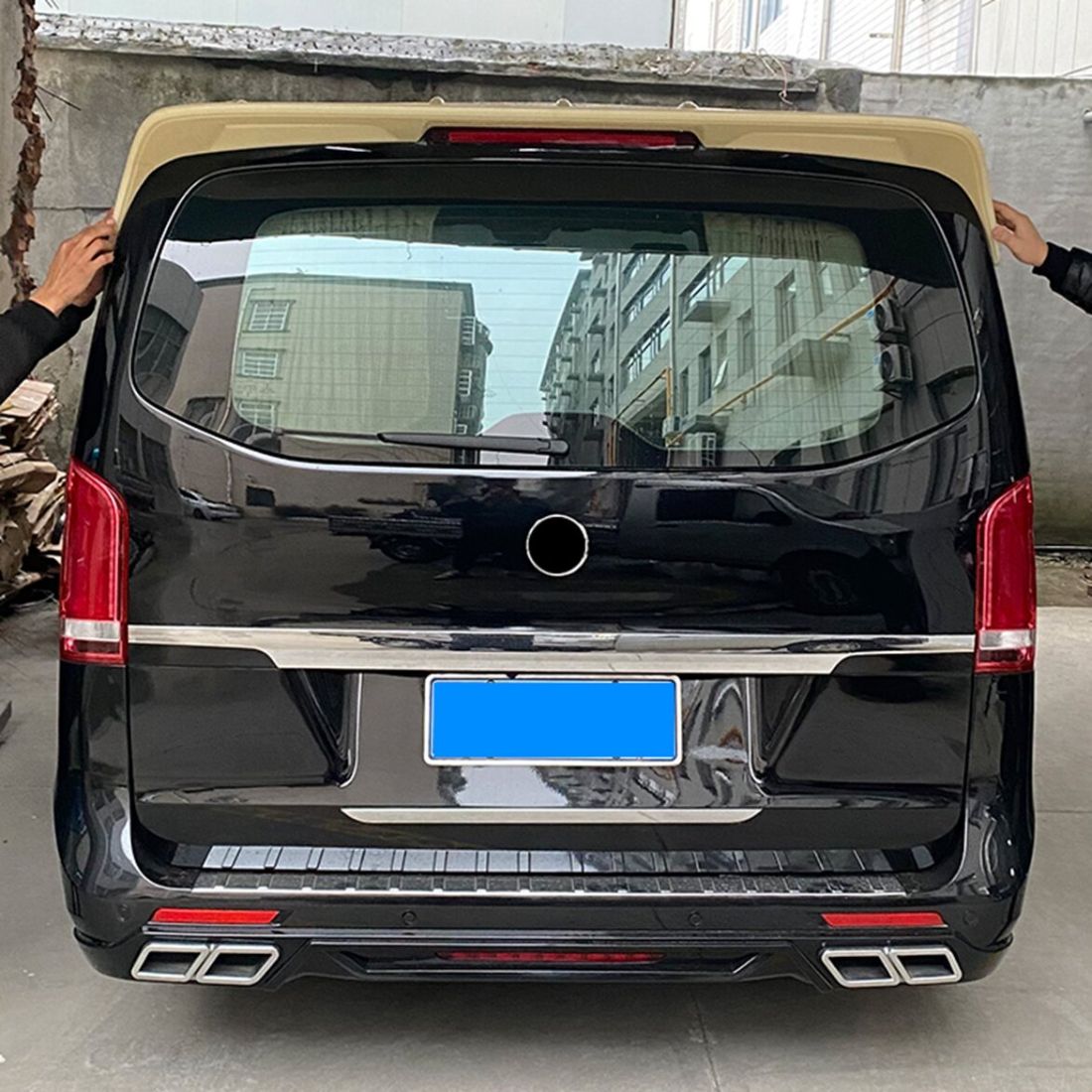 Спойлер антикрило за Mercedes Vito W447 (2016-2019) HS Style - черен гланц - Image 2